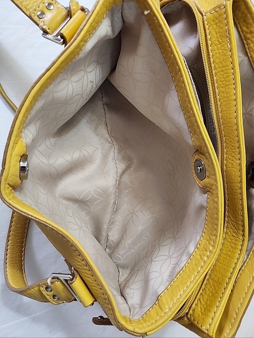 Vtg Y2k Fossil Mustard Yellow Pebbled Leather Shoulder Bag Purse w silver key - Picture 15 of 15
